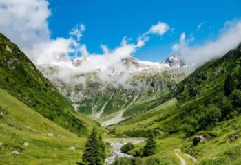 Neelam-Valley-Kashmir-870x480